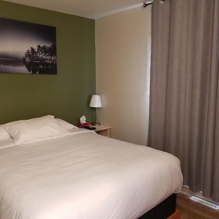 Sun Plaza Motel Sundre 外观 照片