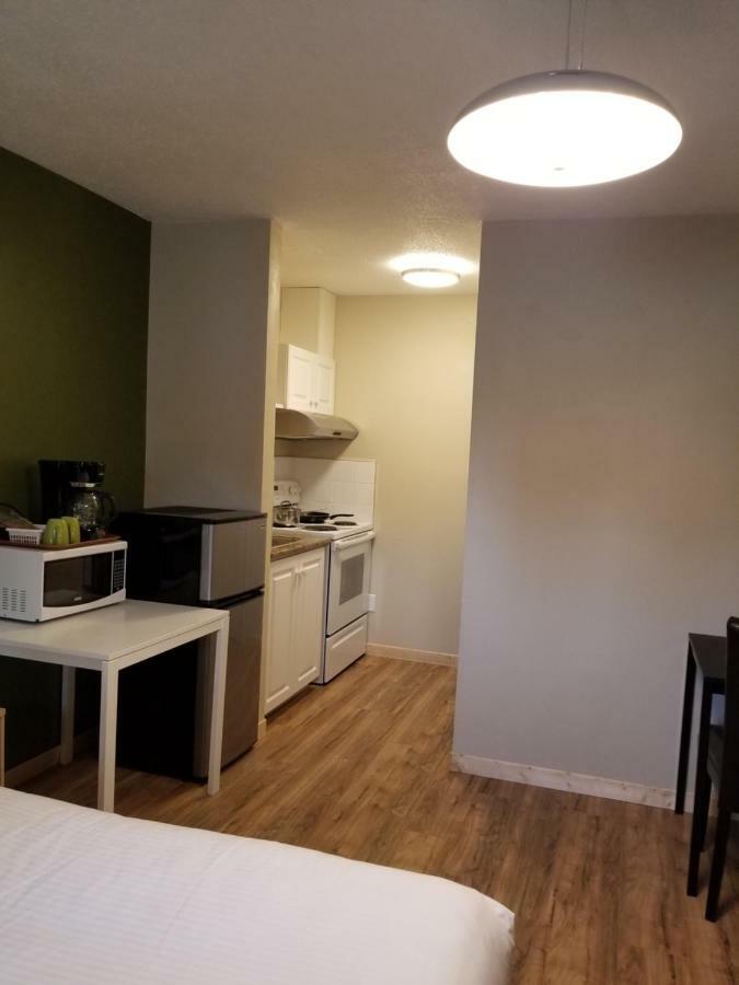 Sun Plaza Motel Sundre 外观 照片