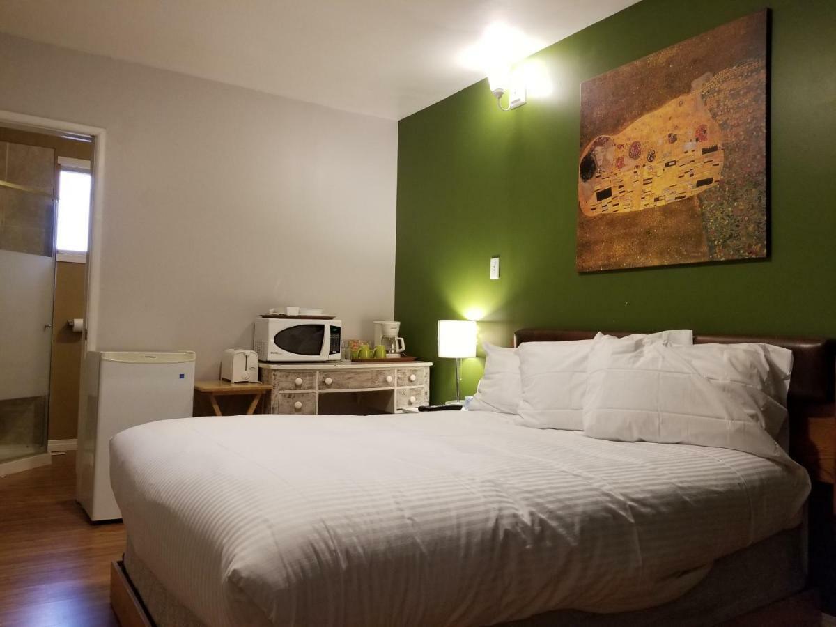 Sun Plaza Motel Sundre 外观 照片